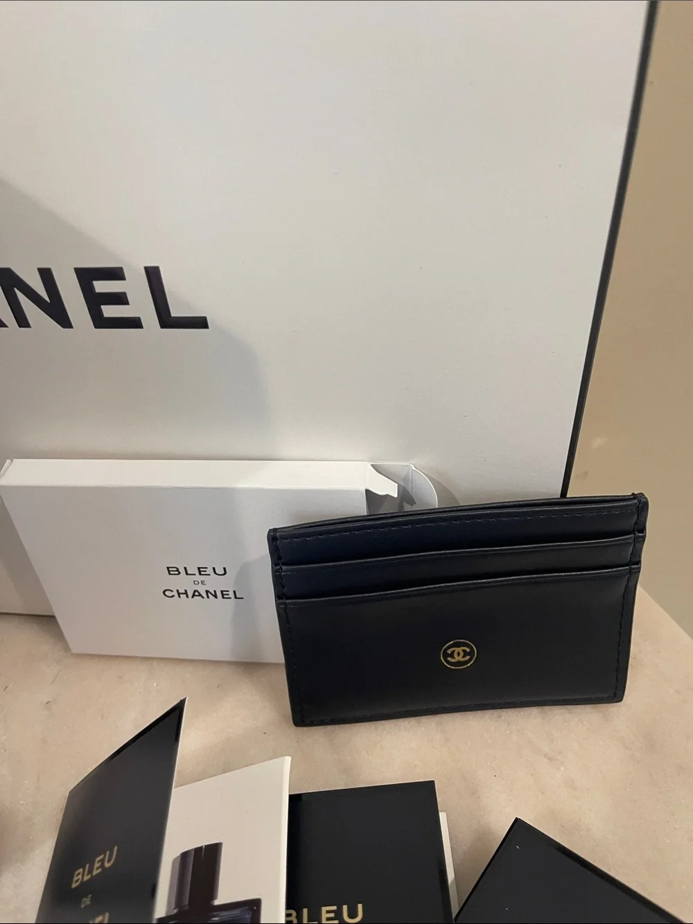 CHANEL Men’s White Gift Packaging with Leather Black Card Holder